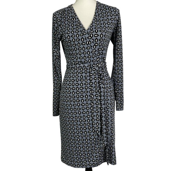 Ann Taylor Hazy Blue Tossed Leaf Wrap Dress, size 4, 95% Polyester, 5% Spandex - Picture 4 of 15